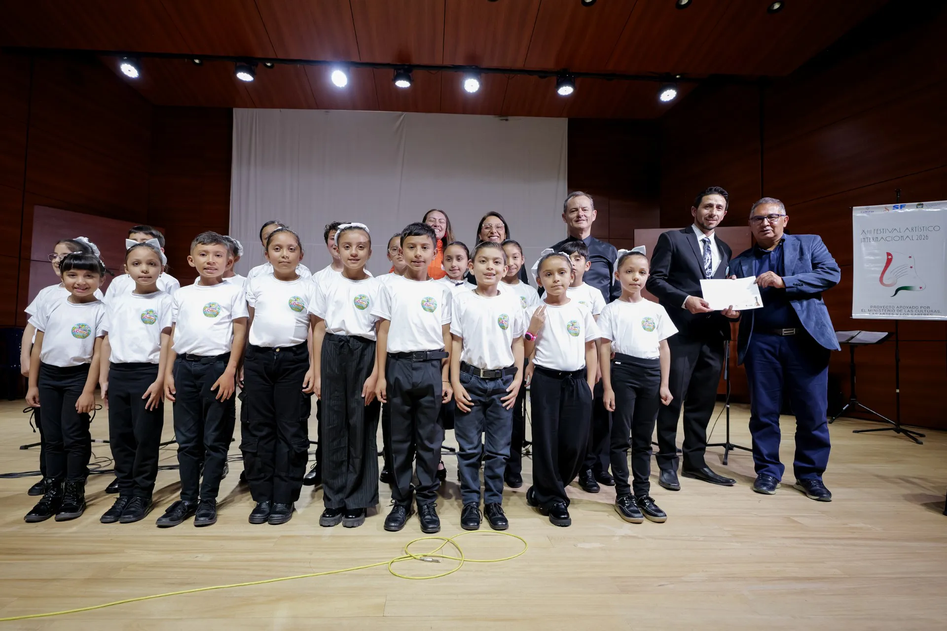 XIII Festival Artístico Internacional (11)