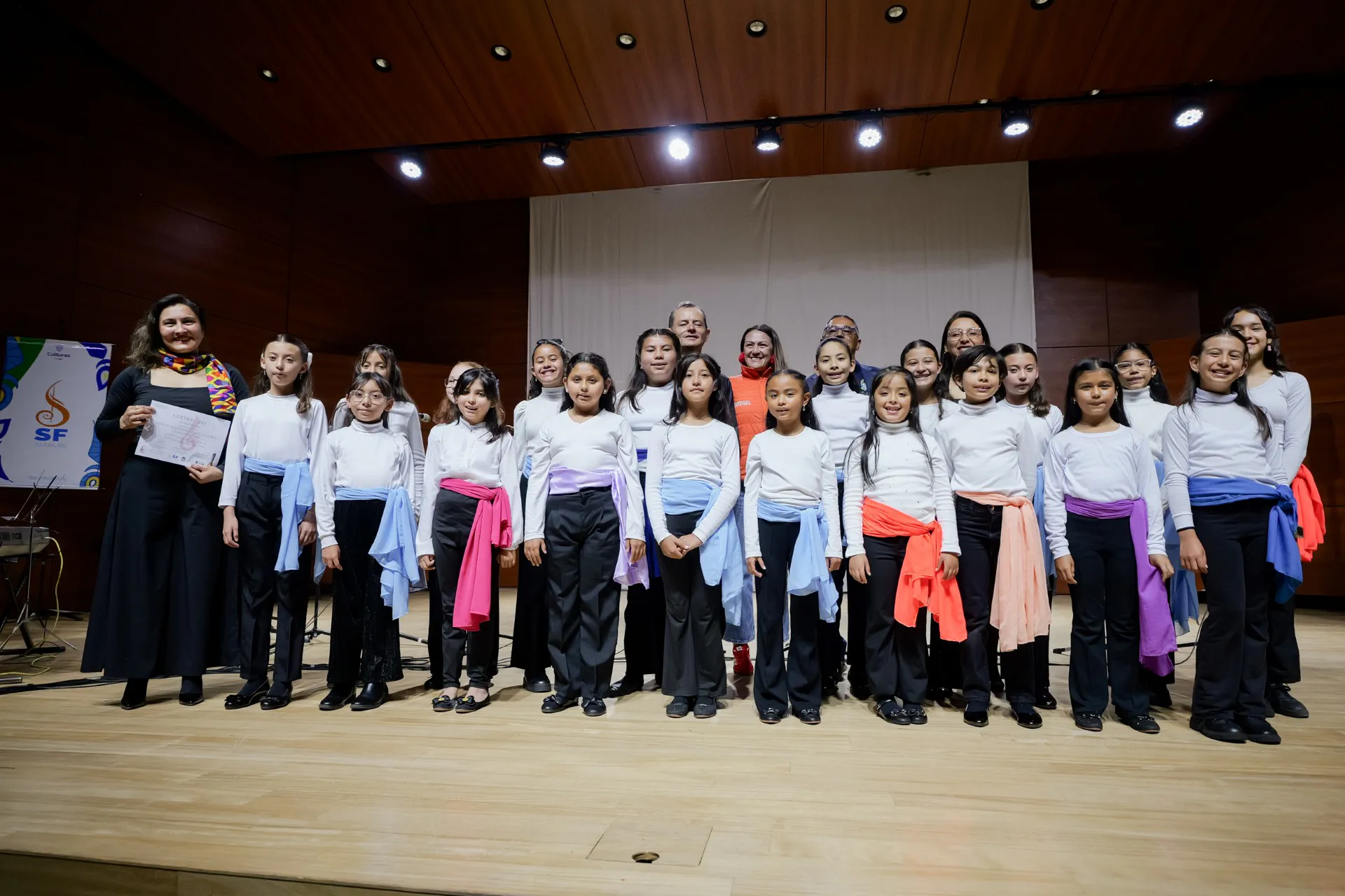 XIII Festival Artístico Internacional (14)