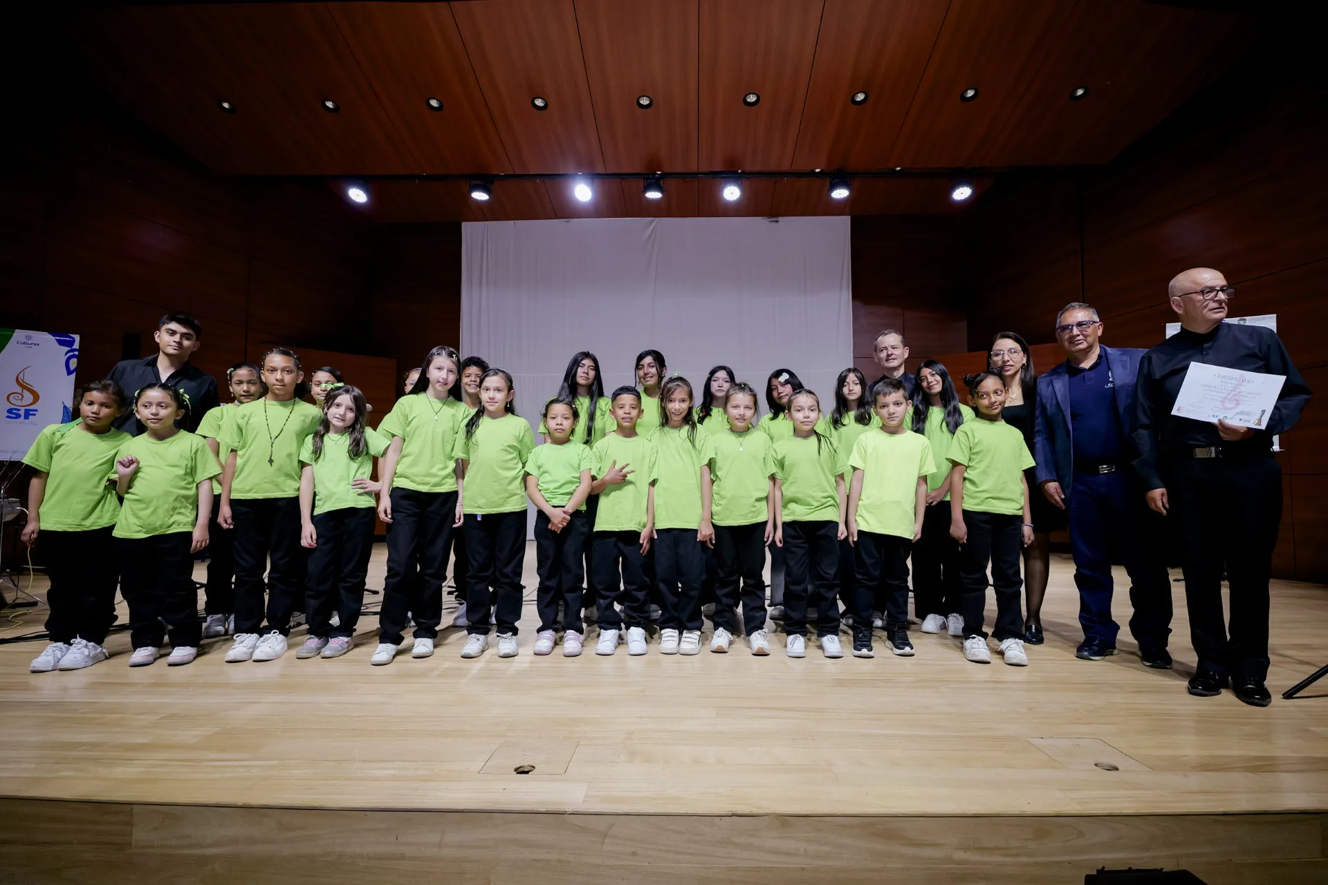 XIII Festival Artístico Internacional (15)