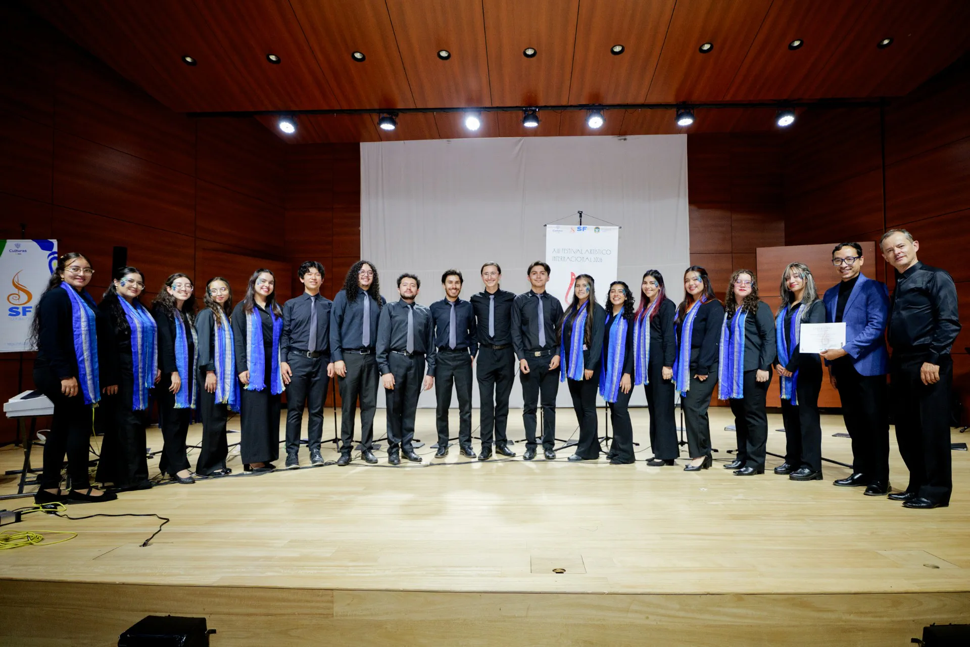 XIII Festival Artístico Internacional (21)