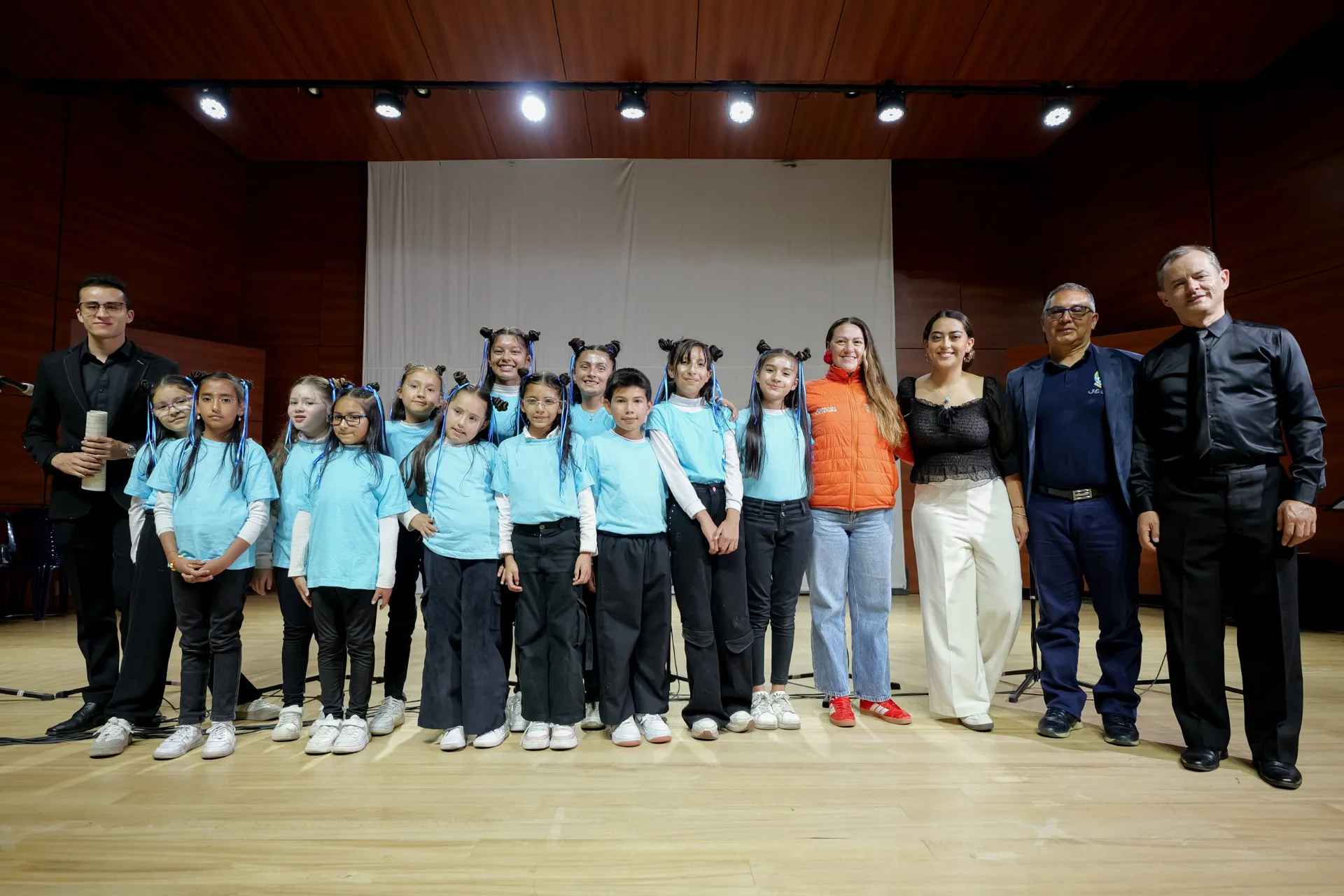 XIII Festival Artístico Internacional (9)
