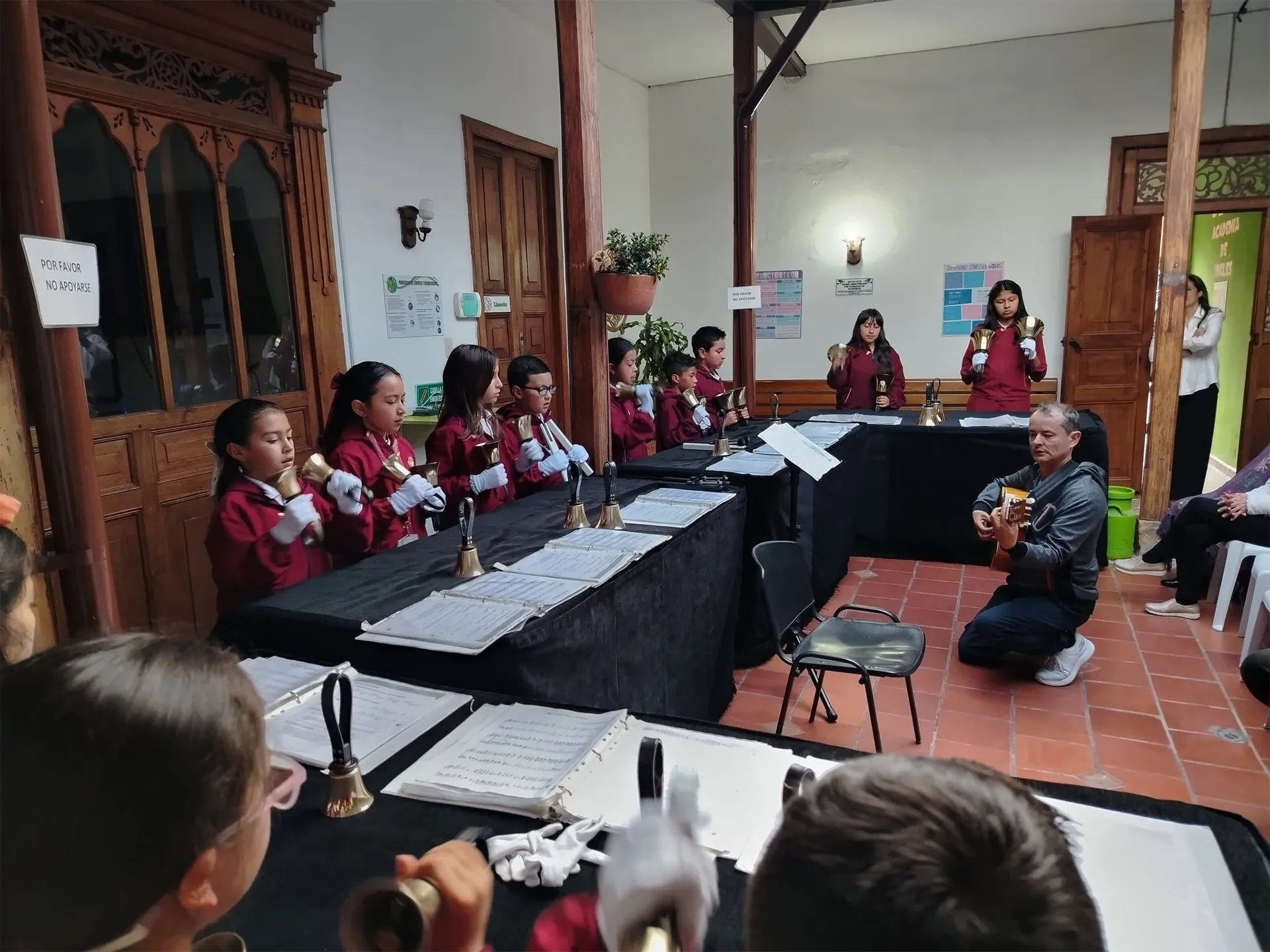 Encanto Junior 01